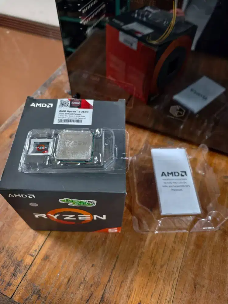 Prosesor AMD Ryzen 5 2600 3.9Ghz 6 Core 12 Thread Fullset Normal