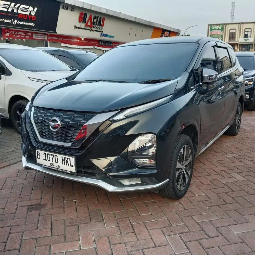 Nissan LIVINA 1.5 VL AT 2022 - HITAM