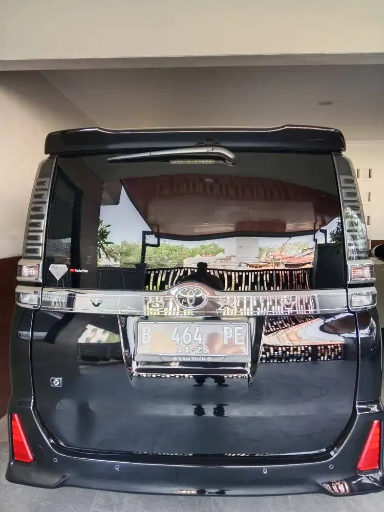 2021 Toyota Voxy 2.0 MPV AT