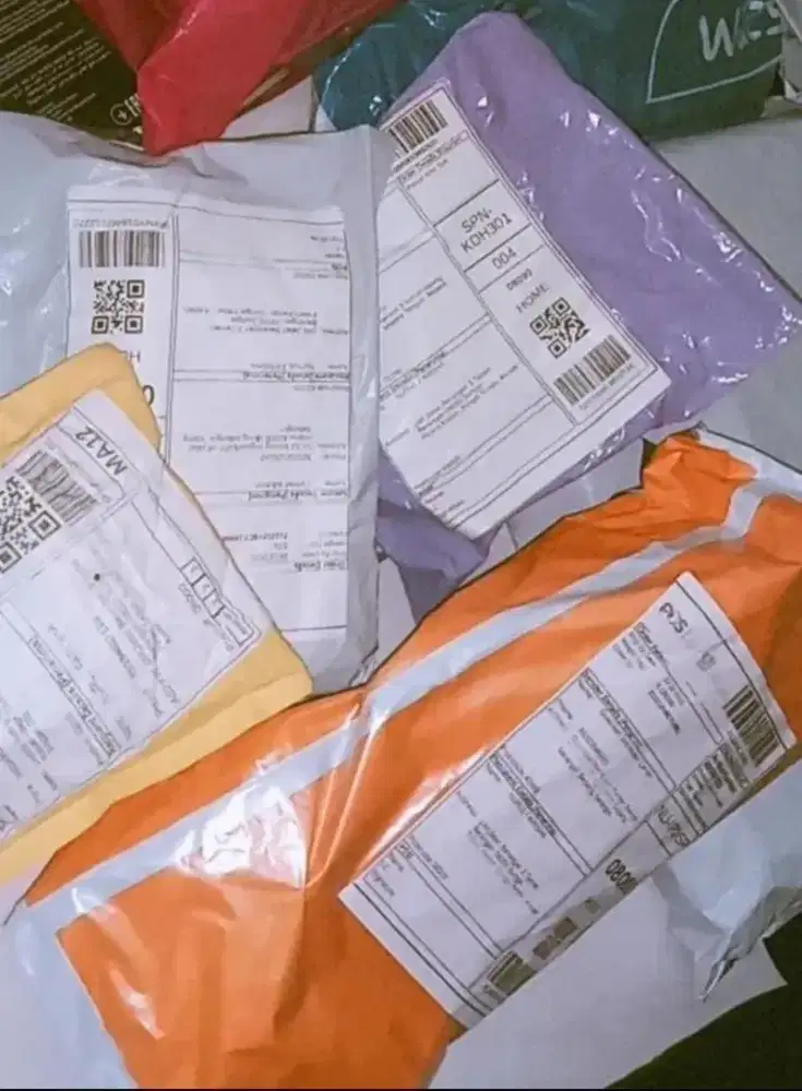 Dibutuhkan kariawan packing onlineshop