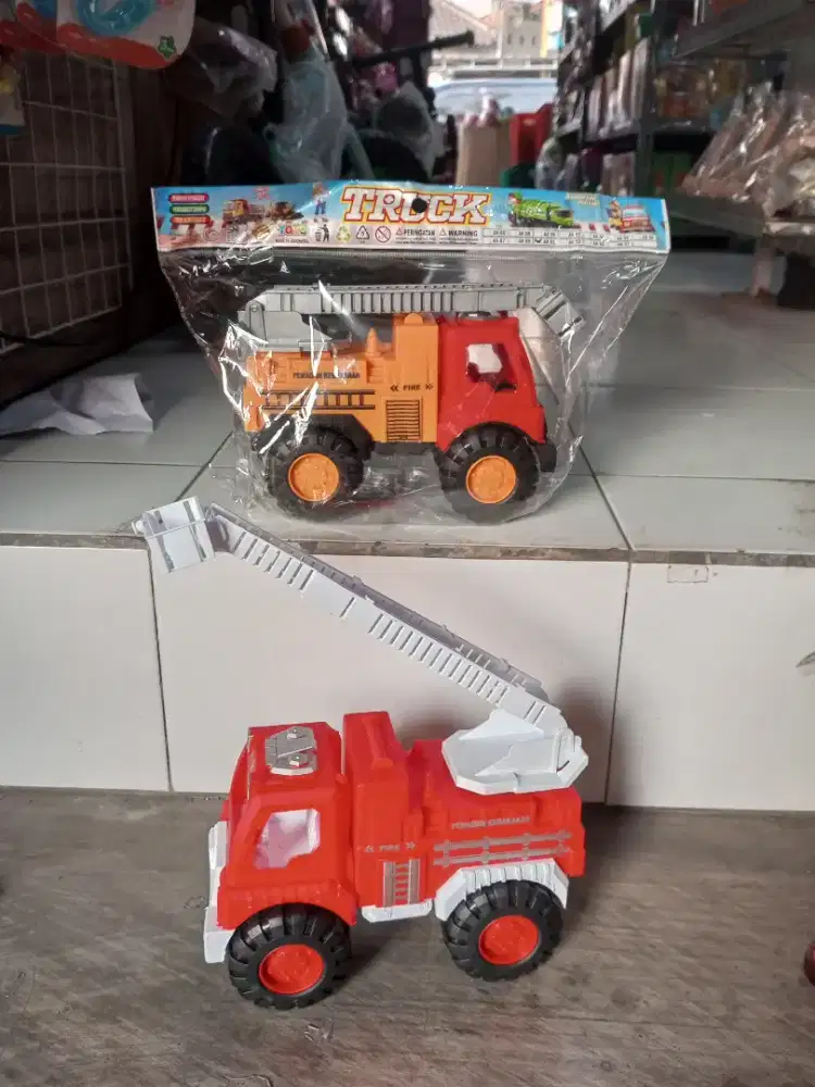 Mainan Anak Truk pemadam