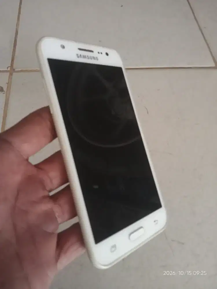 Samsung j5 2015 normal