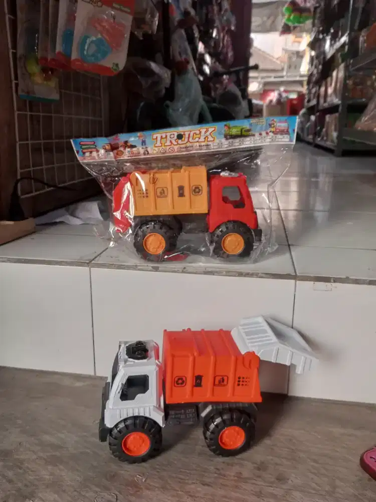 Mainan Anak Truk Sampah