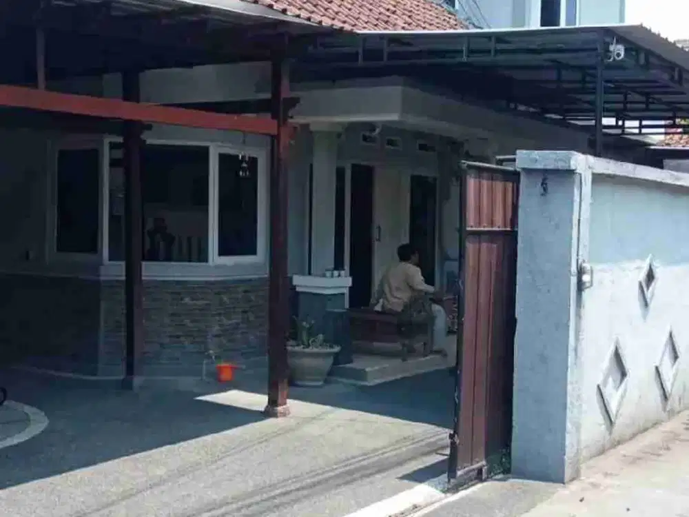 Jual Rumah 2lt Lokasi Jl Mekar Pemogan Denpasar Selatan lokasi Strategis & Dekat Bandara
