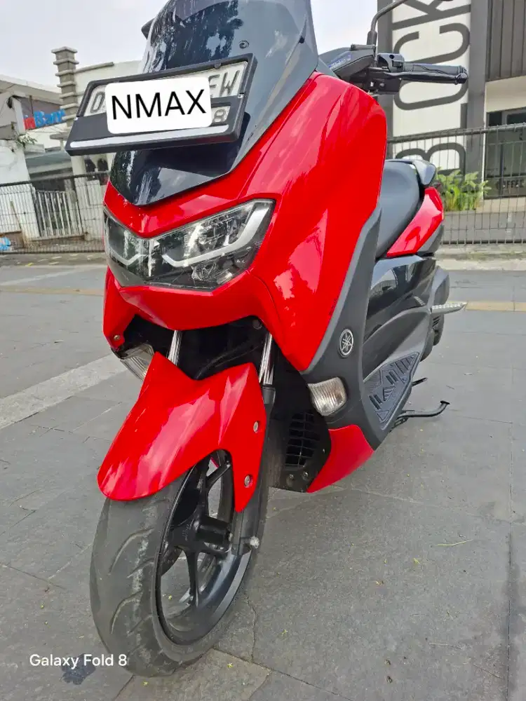 Nmax 2022/2023 keyless KM 23ribu Plat D Surat2 lengkap semua boskuh