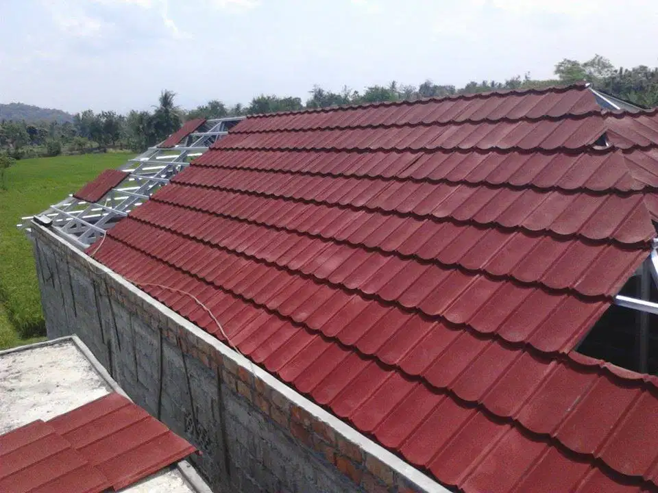 Baja Ringan TASO Spesialis Renovasi Atap Rumah Anda