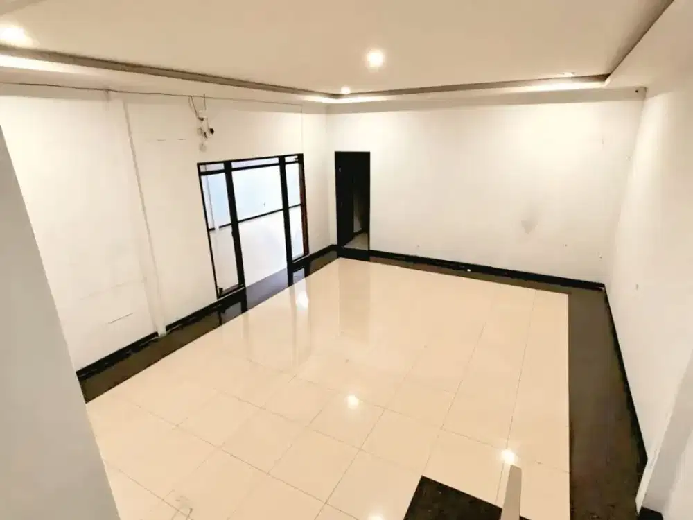 Rumah Bisan Untuk Kantor di Singgasana Pradana Bandung