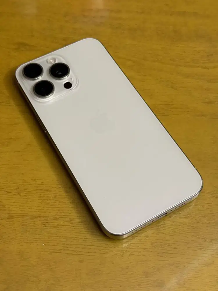iPhone 15 Pro Max 1 TB – Titanium White-NO MINUS-BONUS case OTTERBOX