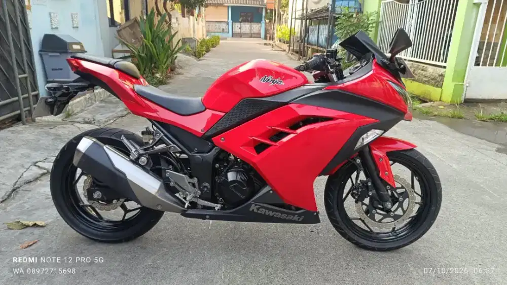 Kawasaki ninja 250 F1 2013 Low km 5000 istimewa