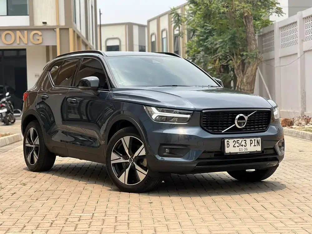 KM 24rb Volvo XC40 PHEV AT 2022 Pajak Panjang Mulus Terawat Siap Pakai