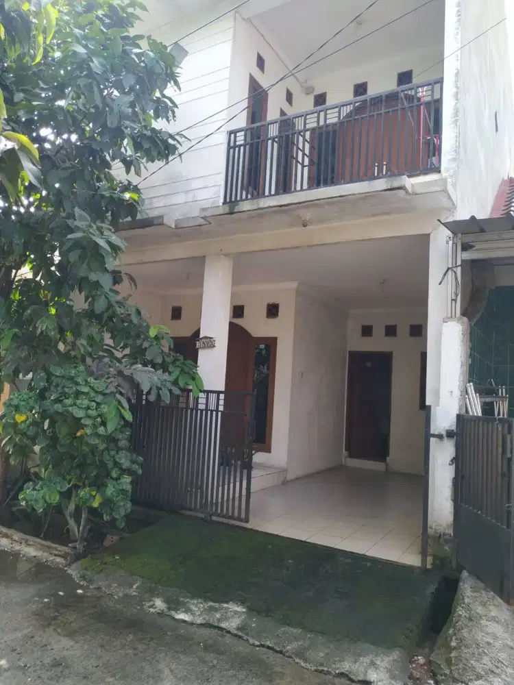 JUAL RUMAH DI LOKASI STRATEGIS DAN NYAMAN