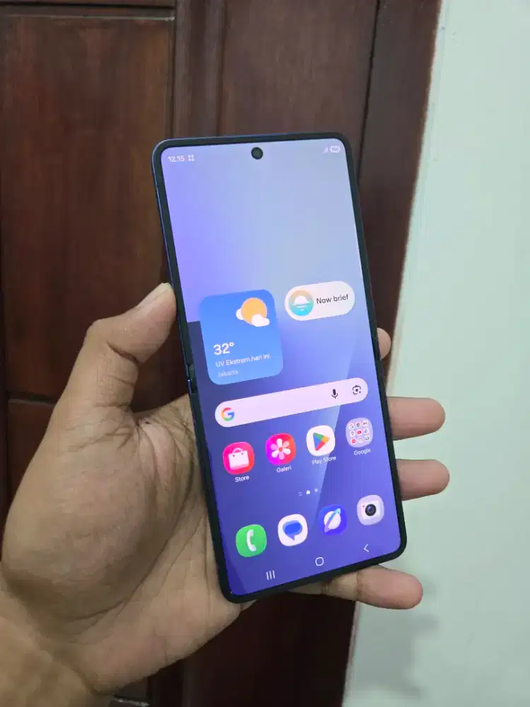 Samsung Z Flip 7 5G 12/256