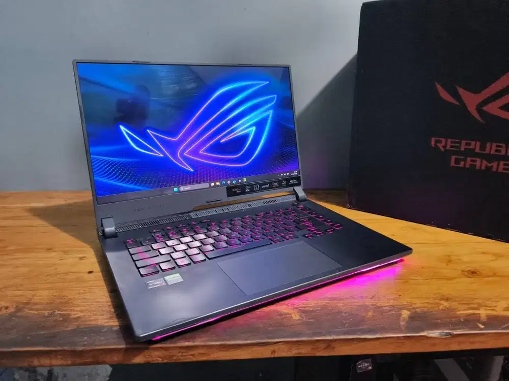 ROG G513RM Ryzen 7 6800H 16/512GB RTX 3060 6GB FHD 300Hz Fullset