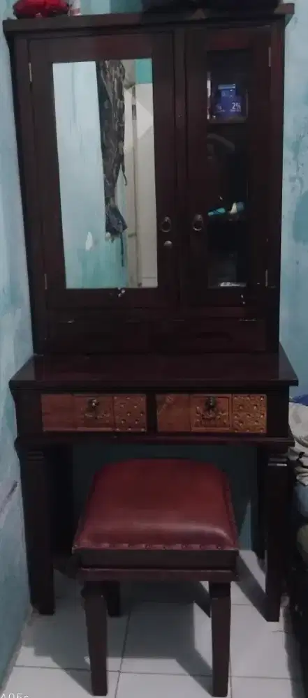 Jual meja rias kayu jati masi bagus