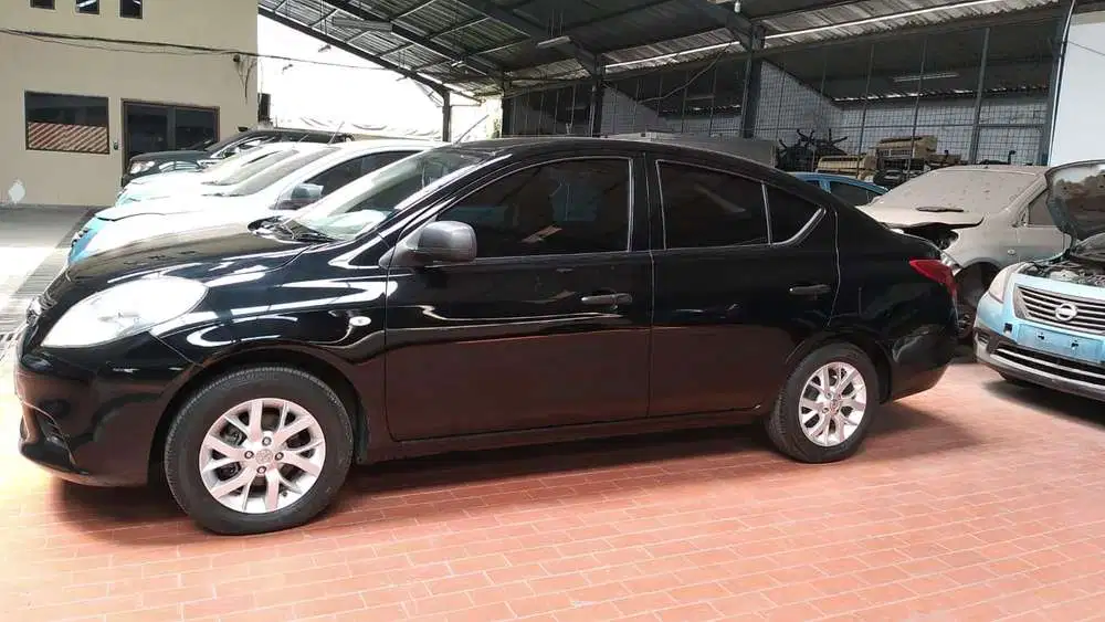 Nissan Almera 2015 Bensin