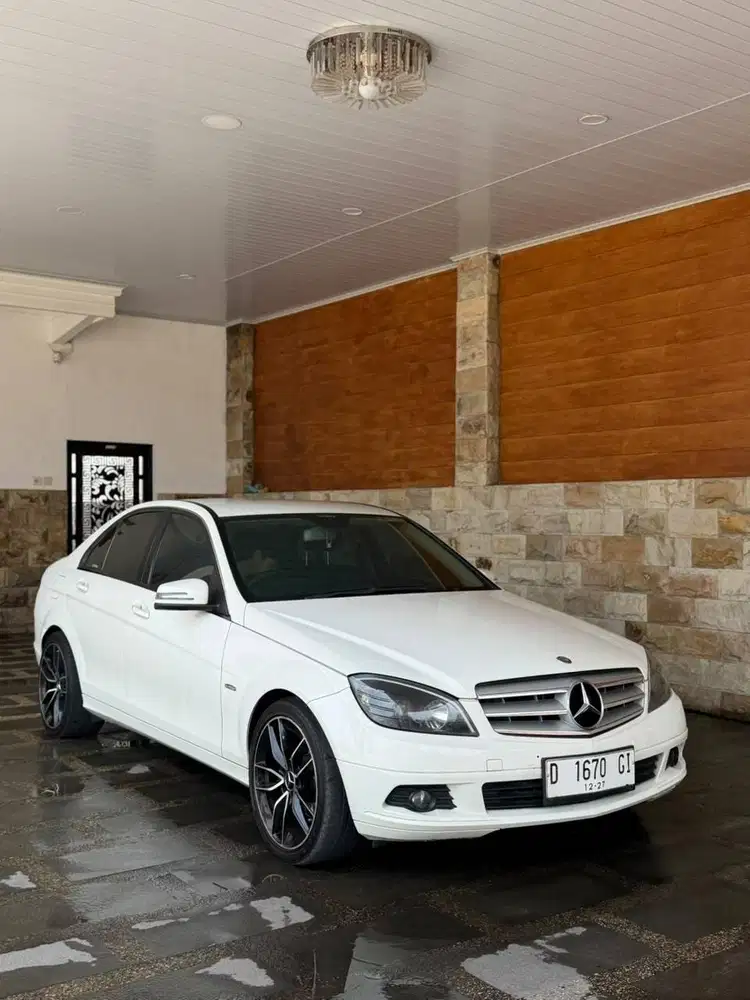 Mecry murah C200 130jt-an aja 2011 warna favorit putih
