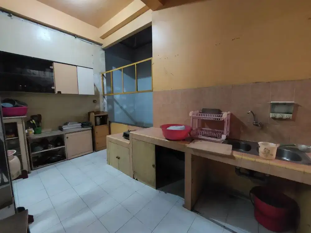 Ruko Gandeng Pinggir Jalan Utama Jatiwaringin, Pondokgede, Bekasi. #556