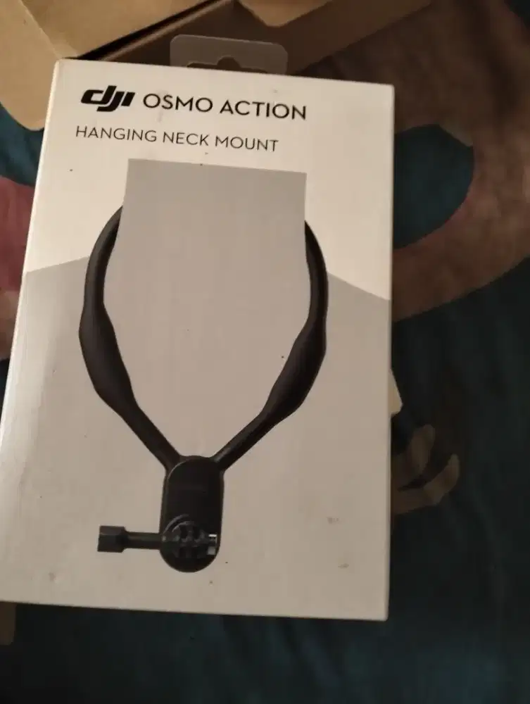 Osmo action hanging next mount