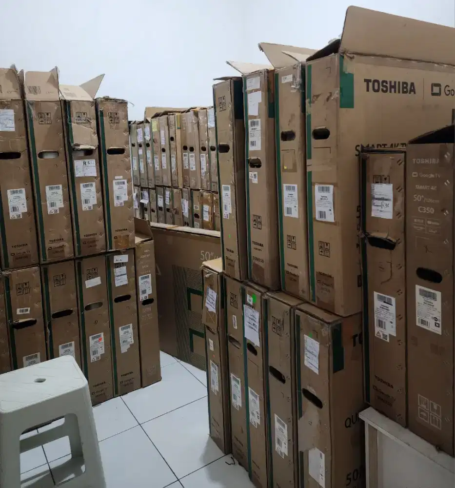 TOSHIBA SMART TV 50 INCH , Kondisi Baru , bisa wifi , yutube , netflix