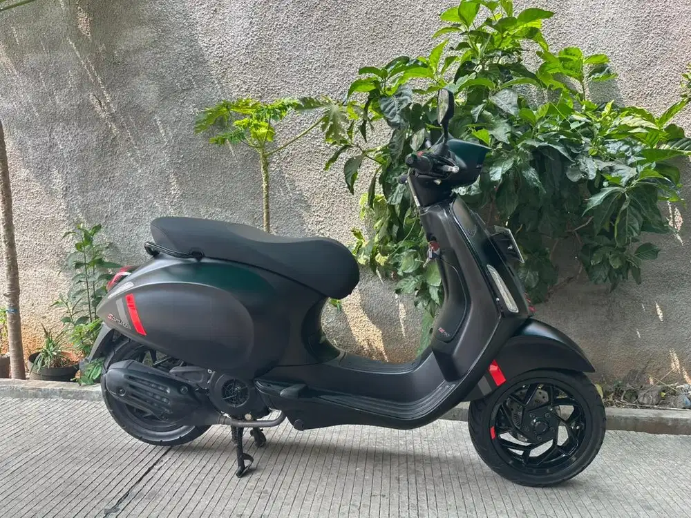 Vespa Sprint s abs KM 2000 tahun 2026
