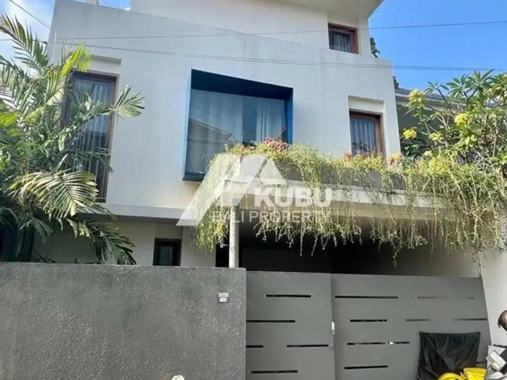 KBP1722 Brand-new 2-bedroom house located in a quiet Sanur Area.