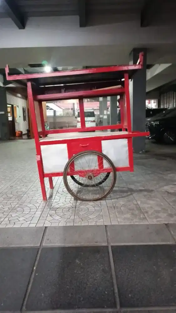 Dijual Gerobak Jualan Roda 2 – Cocok untuk Usaha Kuliner, Siap Pakai!