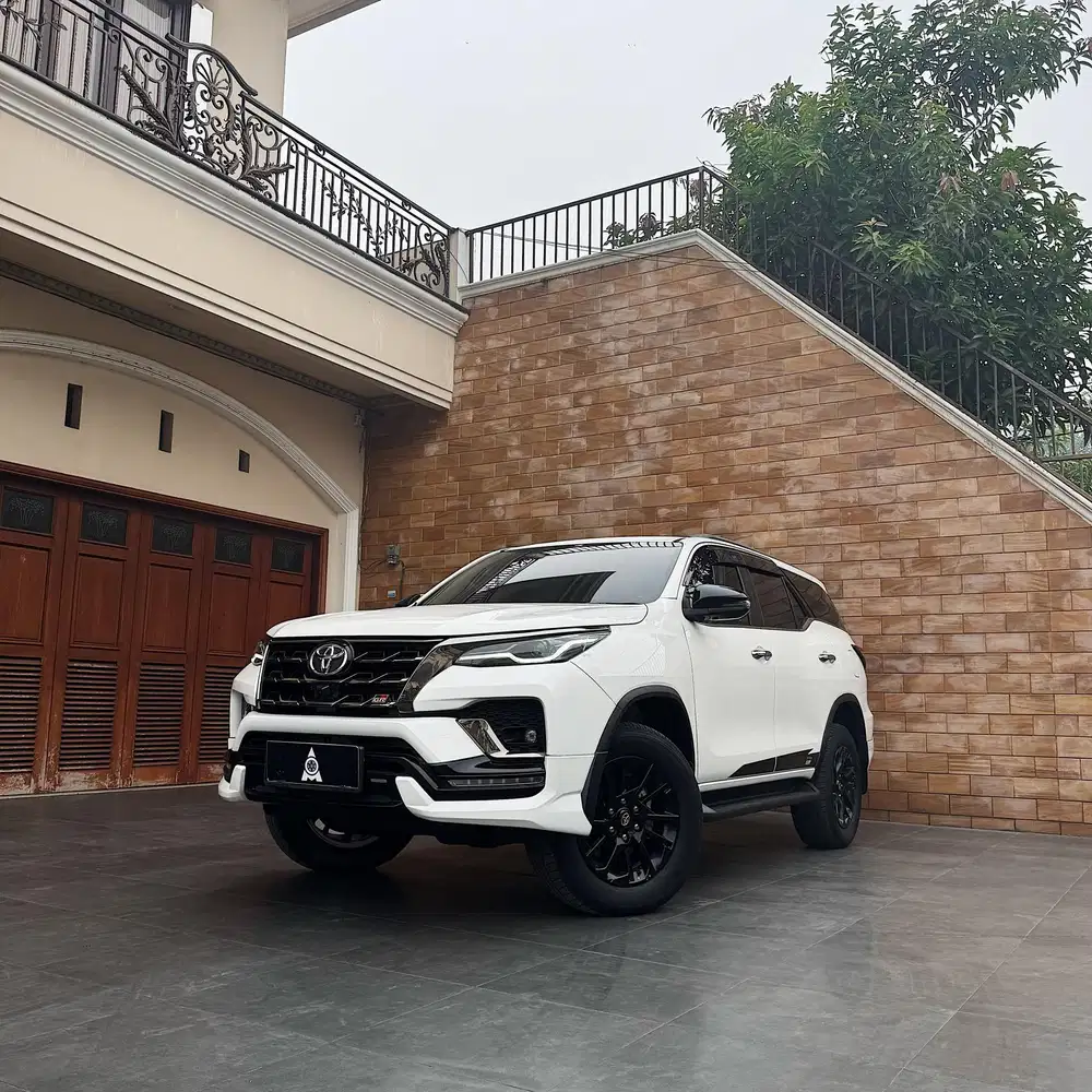2023 Toyota Fortuner 2.8 GR Sport Diesel 4X2 A/T