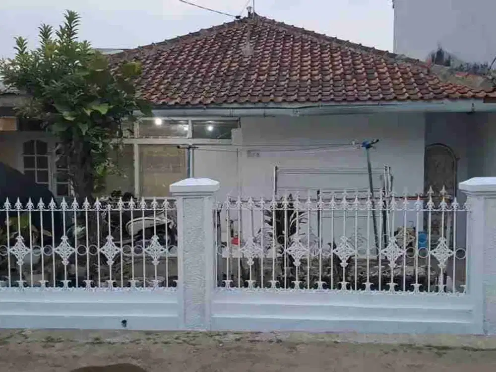 Di jual cepat rumah murah di dalam komplek cipamokolan soekarno hatta kota Bandung