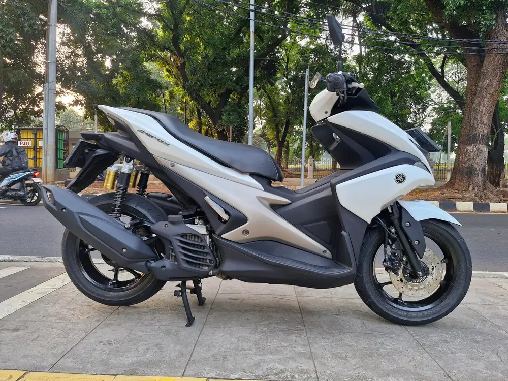 DIJUAL CASH YAMAHA AEROX 155 ABS KEYLESS THN 2018 PJK IDUP SIAP PAKAI