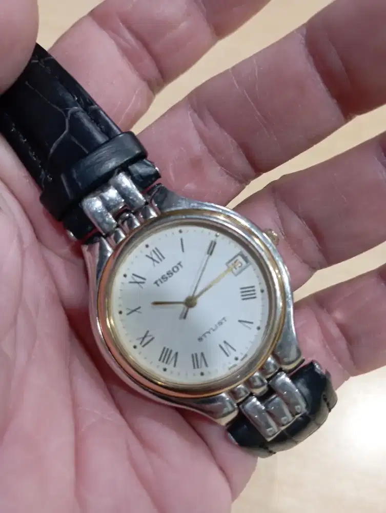 Jam tangan vintage Tissot Quartz Swiss made