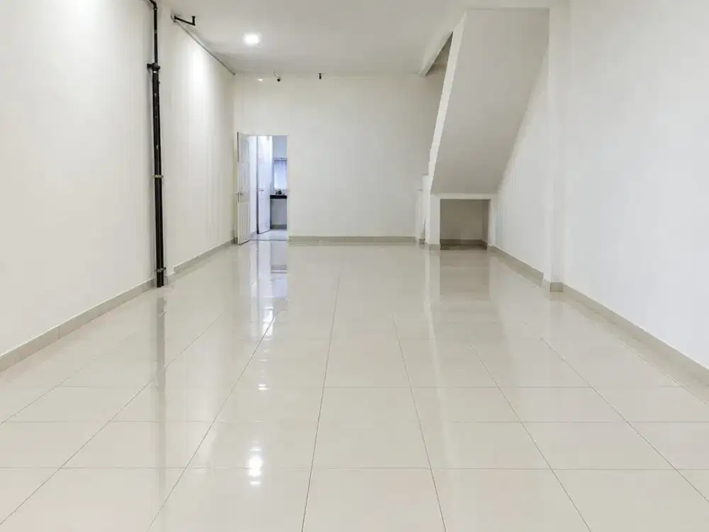 Sewa Ruko cocok usaha dan siap pakai di Royal Food Square, Semarang Barat – 11950