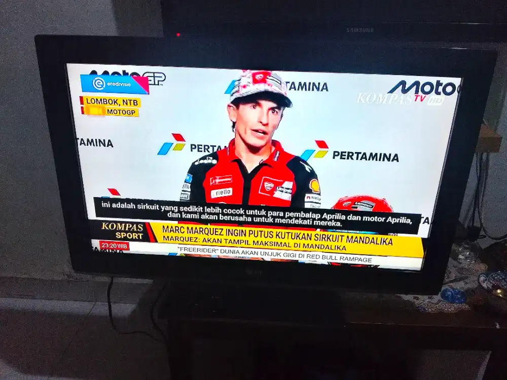 Dijual led tv merk LG 32 inch analog