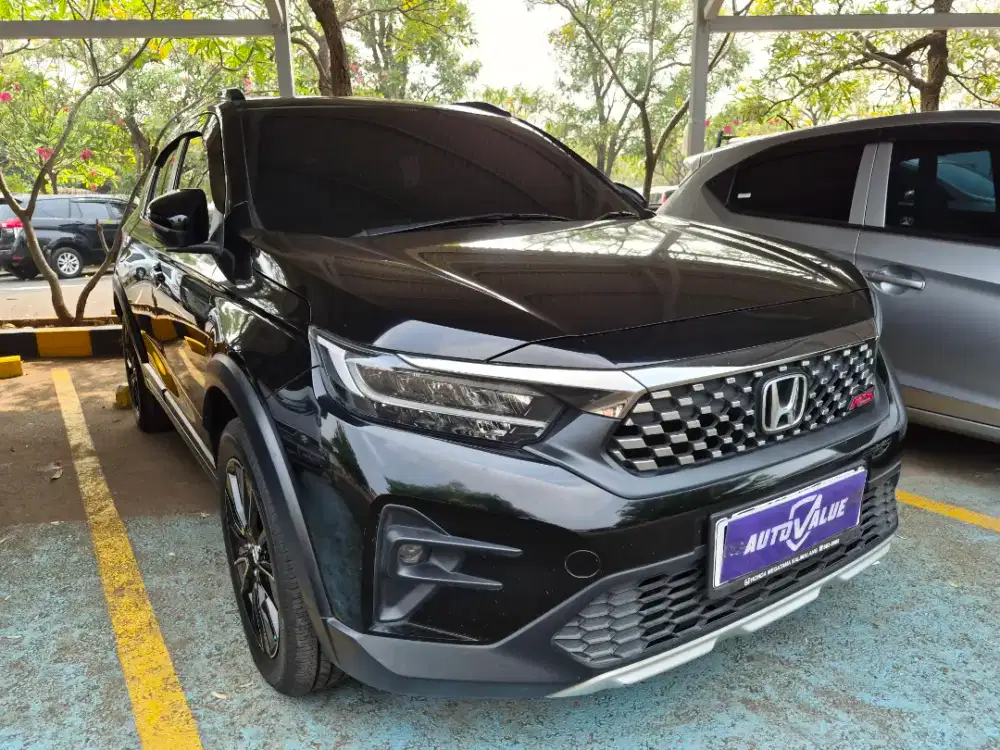 Honda WRV RS CVT 2023 Hitam Mutiara