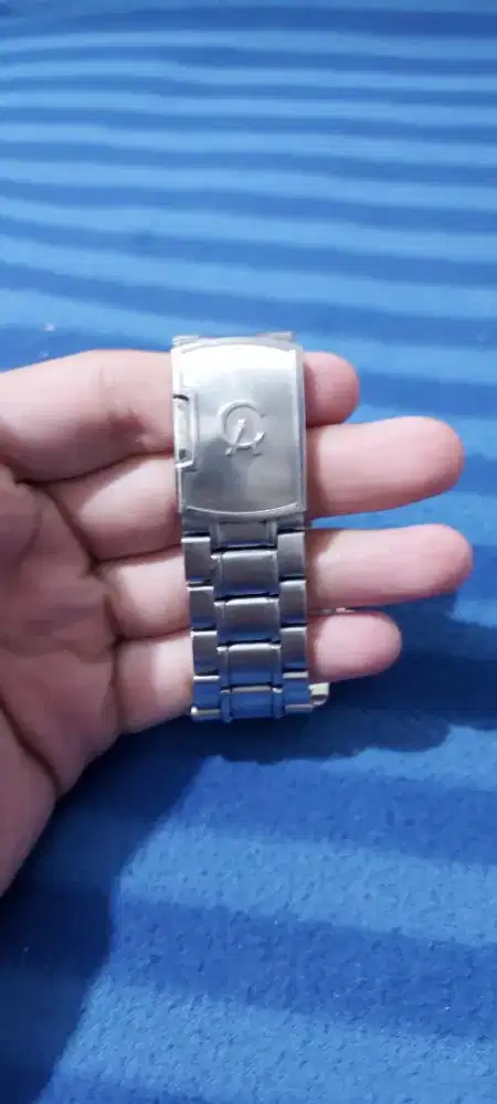 Jam tangan Alexandre Christie keren