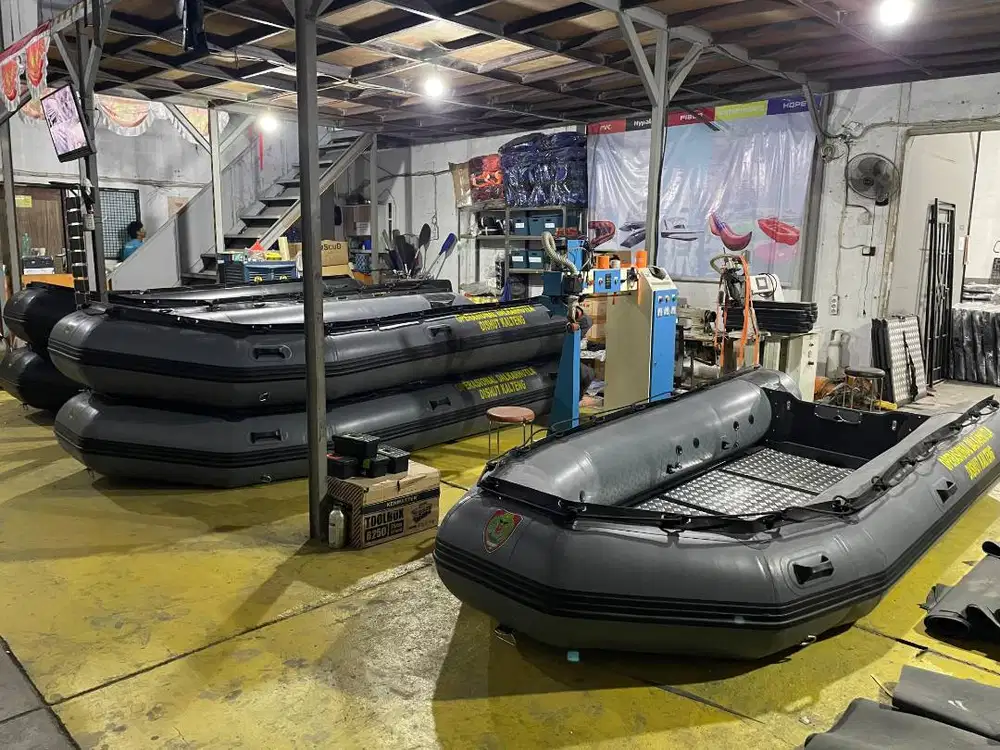 Perahu Karet Hypalon 430 Standar Militer Sertifikat TKDN Garansi 1 Thn