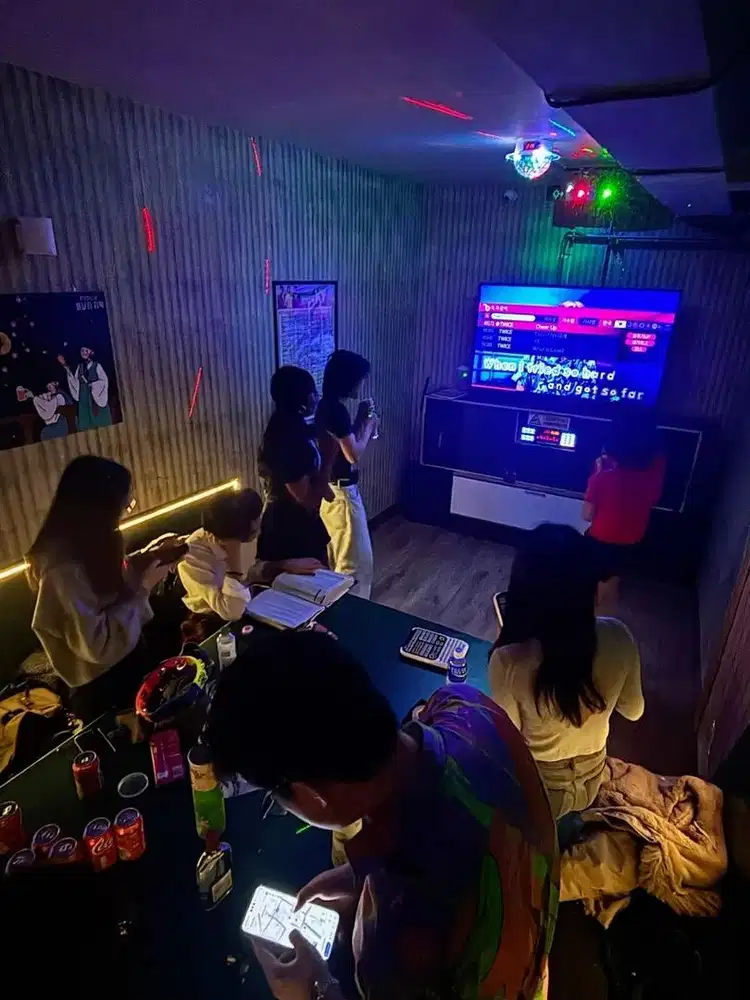 loker LC karaoke dan spa