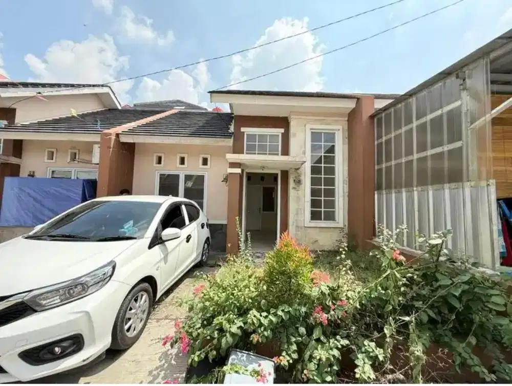 Dijual/ sewakan rumah dikepuh Persada Residence