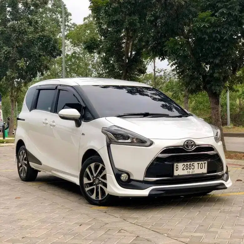 Toyota Sienta 1.5 Q AT Tahun 2017 - Tdp 25jt