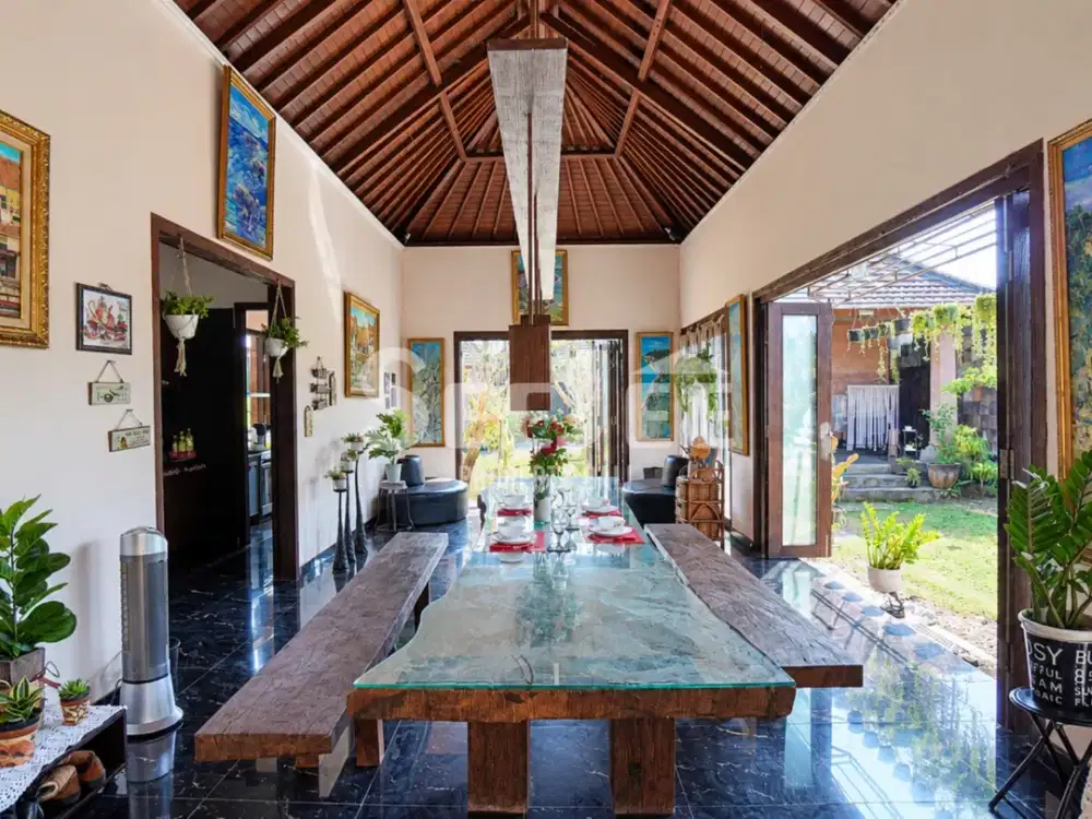 Dijual Rumah Elegan (Hak Milik) di Batu Bulan, Bali - Luas Tanah 1000 M2 - Svfg067