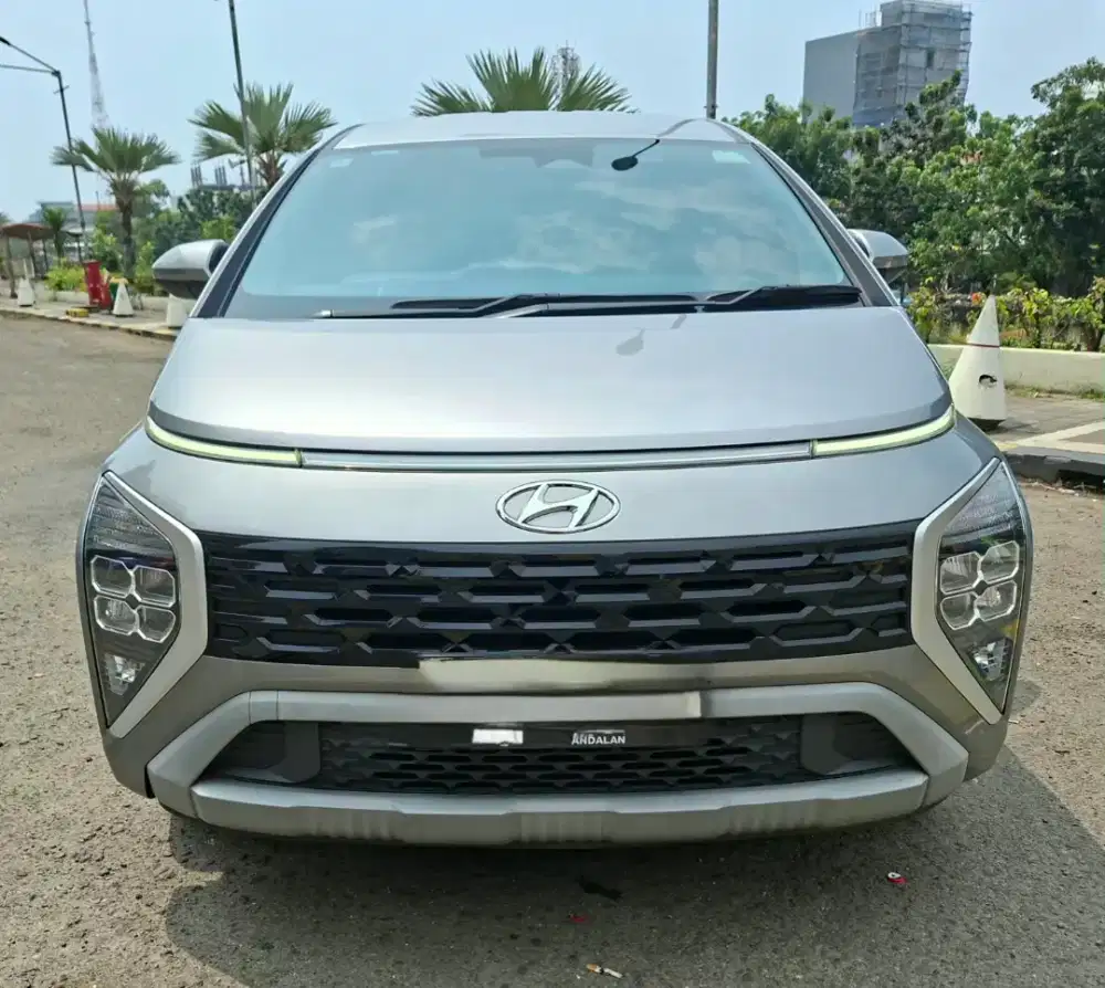 Hyundai Stargazer prime capt seat 2023 At km 36 rb