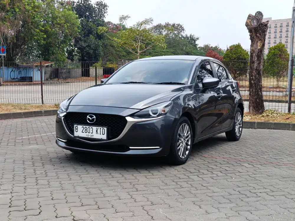 Mazda 2 GT - AT 2022, abu abu (32000 record)