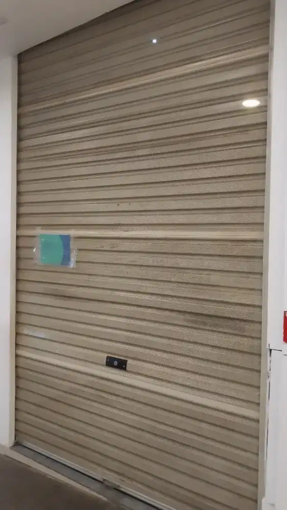 Rolling door one sheet