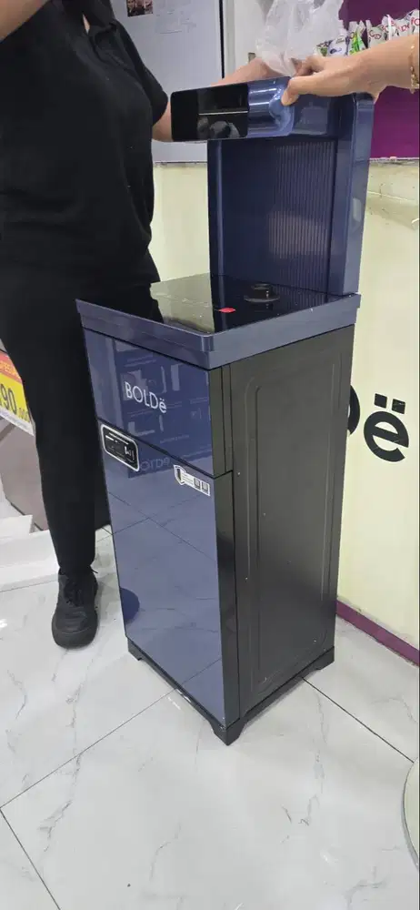 Dispenser Merk Bolde Panas dan Dingin