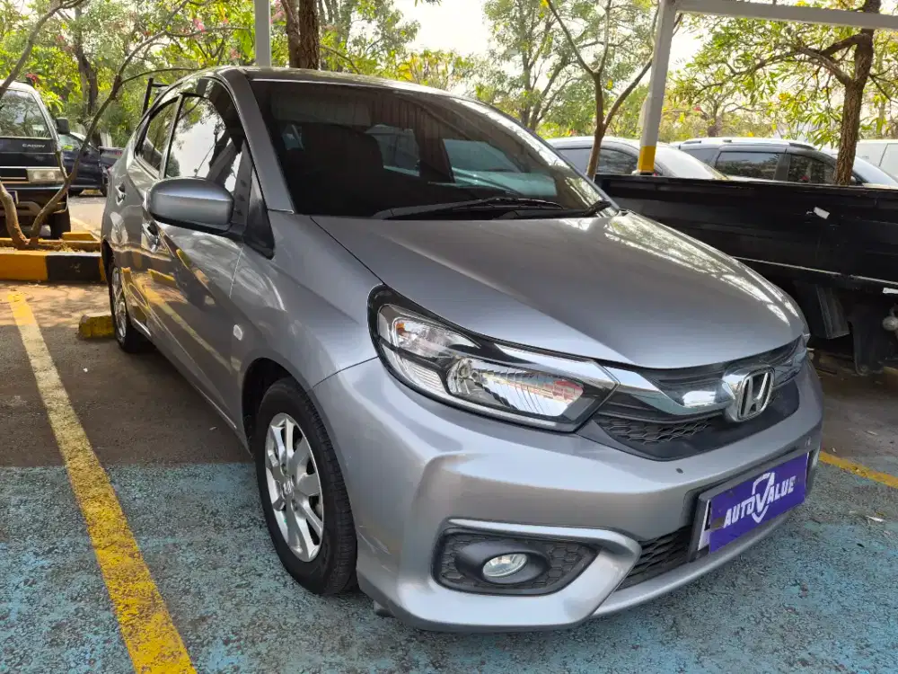 Honda Brio E CVT 2021 Abu Abu Kondisi Istimewa