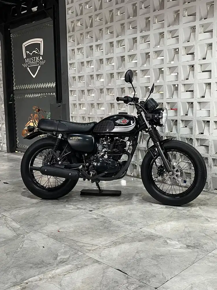 Istimewa Odo 7RB!!Kawasaki W175 SE th 2019 - Ayu Mustika