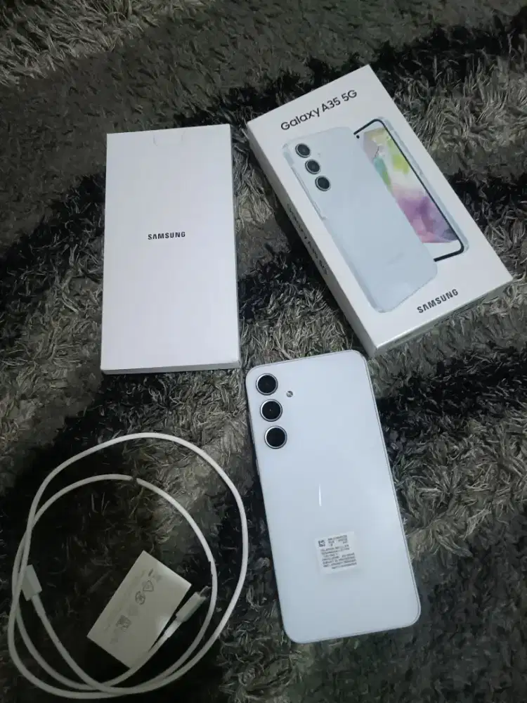 Samsung A35 5G ram 8/256 mulus like new