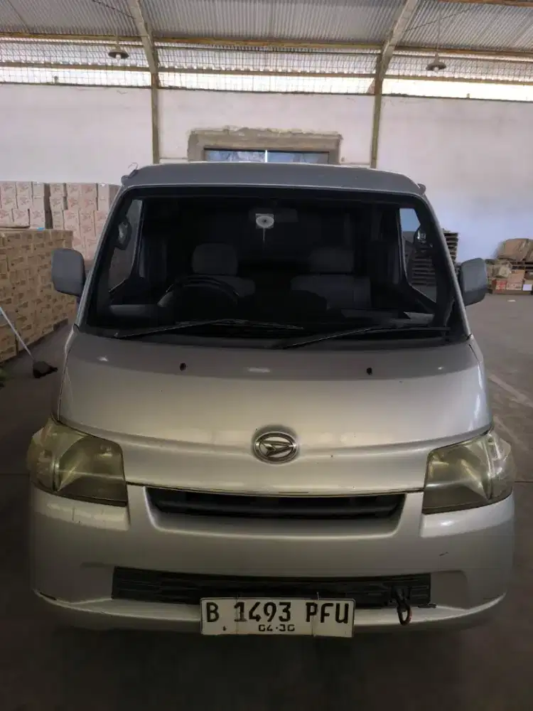 Daihatsu Grand Max Minibus tahun 2010