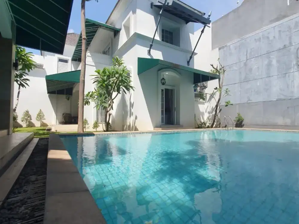 DIJUAL RUMAH MEWAH, ADA PRIVATE POOL DI DE PARK, CLUSTER DE MAJA BSD