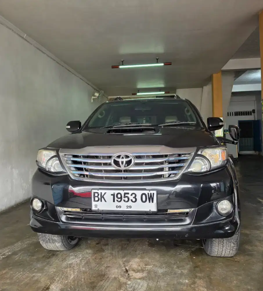 Toyota Fortuner 2.5 G VNT Manual Solar 2014