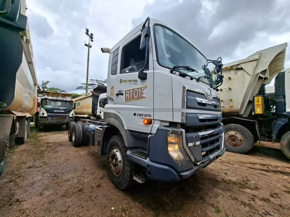 UD TRUCKS LIGHT TRUCK CABIN & CHASSIS ONLY CWE 370 HP